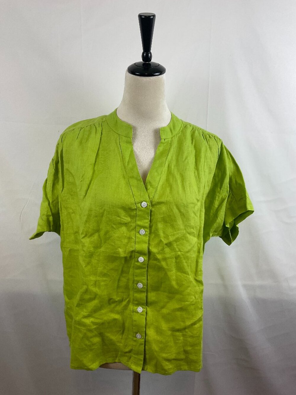 Olivia James the Label Top S Lime Green Button Front Batwing Sleeve Pleat Detail